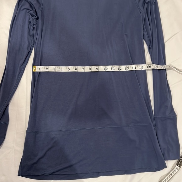 Lululemon Top - Picture 6 of 7